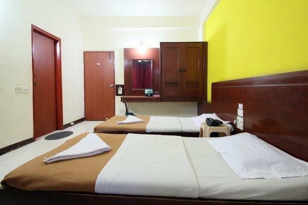 Hotel Manorath Nashik Exterior photo